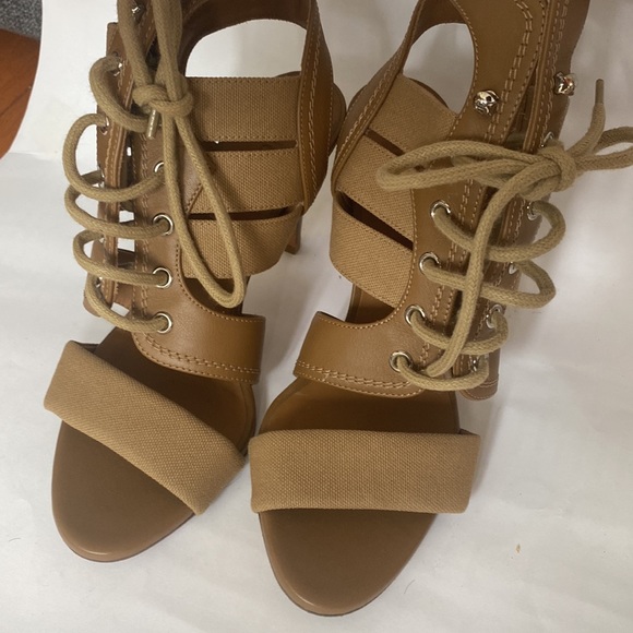 Chloe Gladiator Leather Heels - Picture 9 of 9